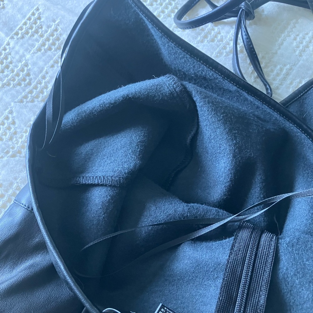 BLUE BLUSH Black Faux Leather Halter Flare Leg Jumpsuit Size S - Picture 14 of 14